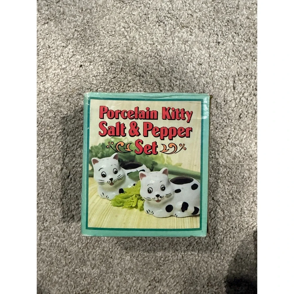 Vintage Porcelain Kitty Salt Pepper Shaker Set Cute Cat‎ Kitchen Decor